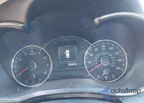 2017 Kia Forte Lx z USA, uszkodzony, nr VIN 3KPFL4A7XHE111937